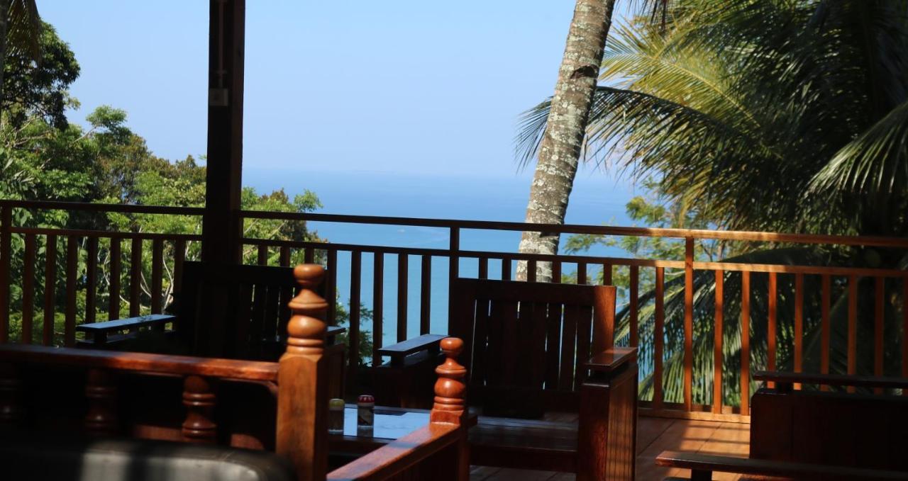 Air Manis Hillside Villa Cafe & Resto Padang  Exterior foto