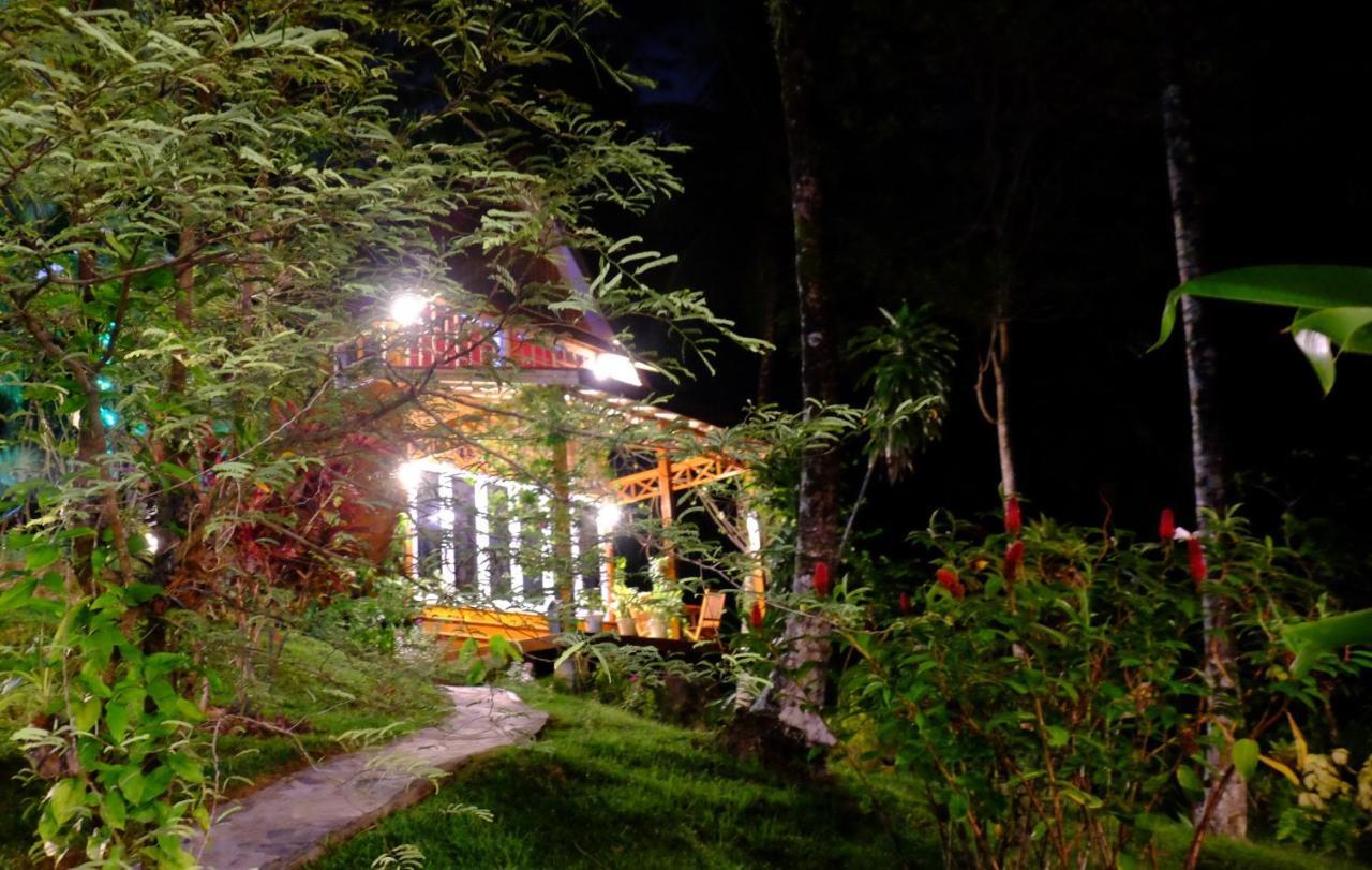 Air Manis Hillside Villa Cafe & Resto Padang  Exterior foto
