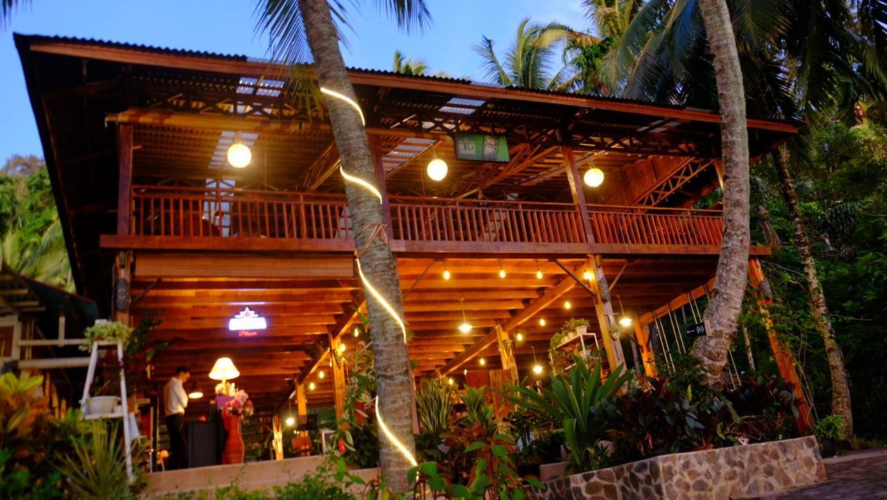 Air Manis Hillside Villa Cafe & Resto Padang  Exterior foto