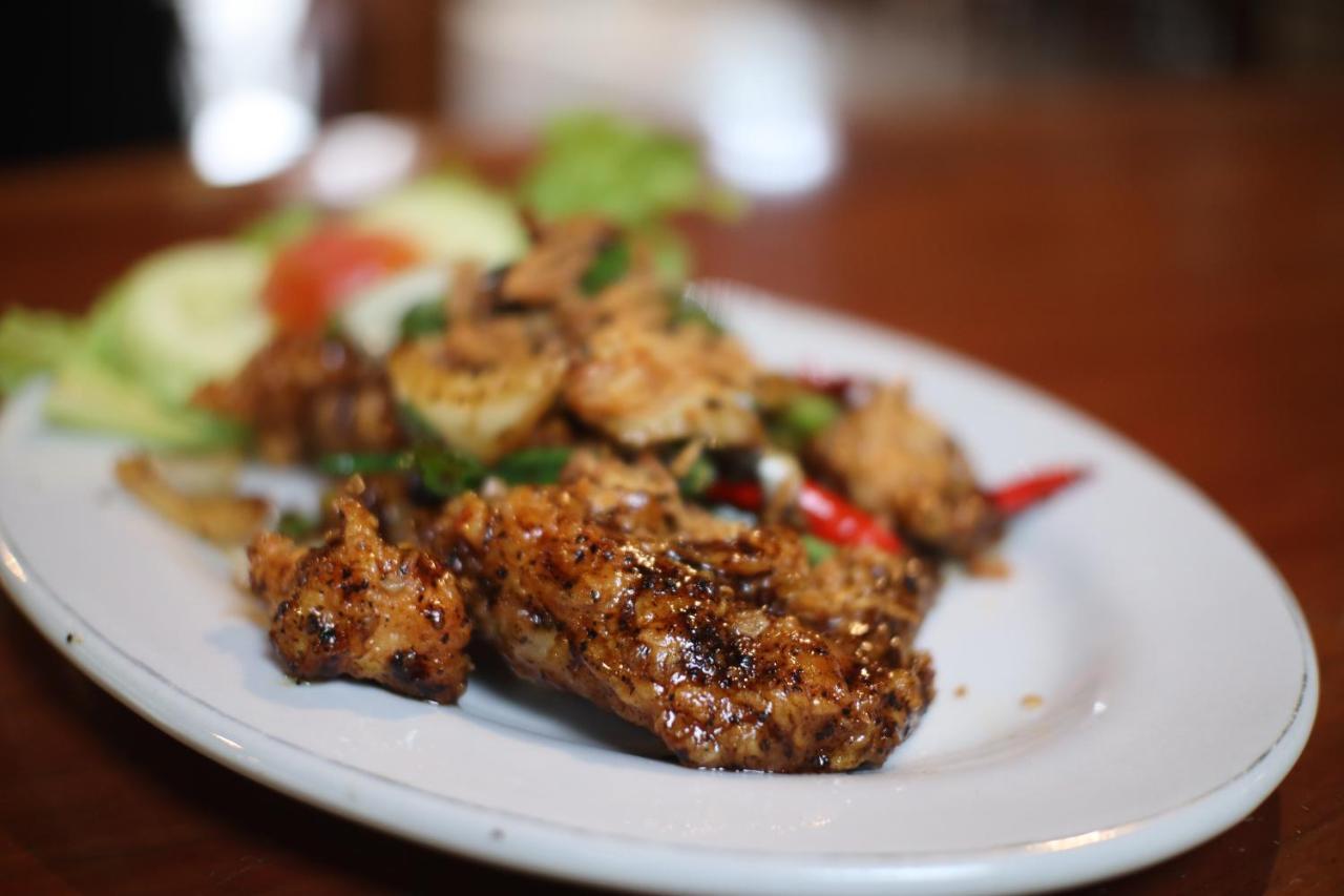Air Manis Hillside Villa Cafe & Resto Padang  Exterior foto