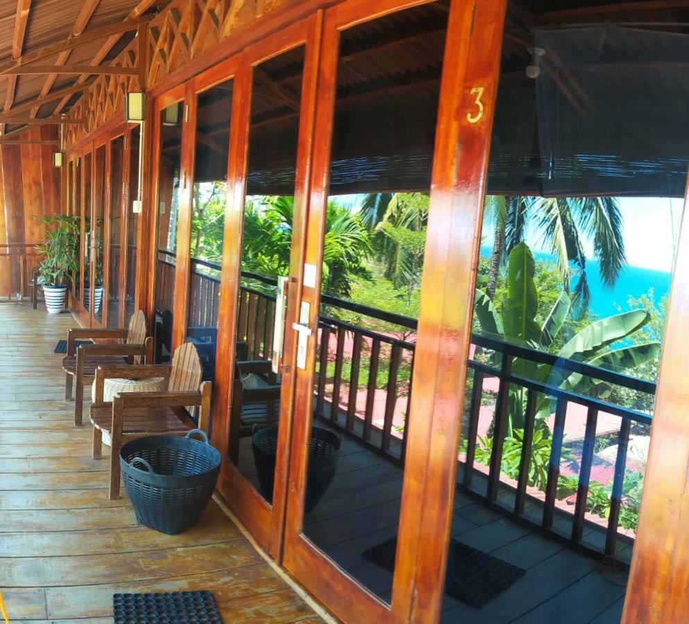 Air Manis Hillside Villa Cafe & Resto Padang  Exterior foto