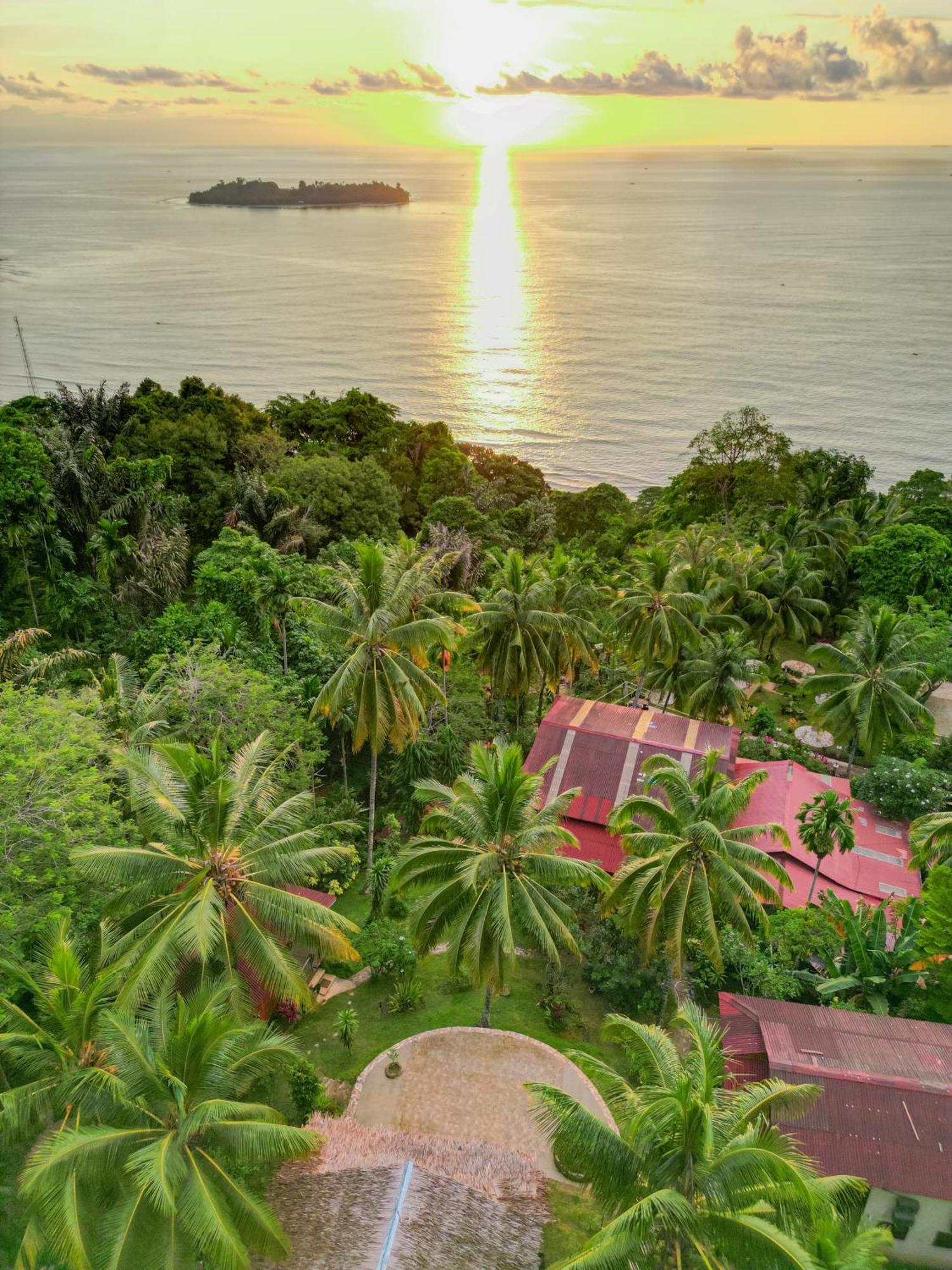 Air Manis Hillside Villa Cafe & Resto Padang  Exterior foto